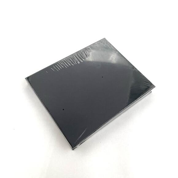 Doucce On The Go Palette - 4 Eyeshadows; 1 Highlighter; 1 Blush SEALED New - Picture 4 of 5